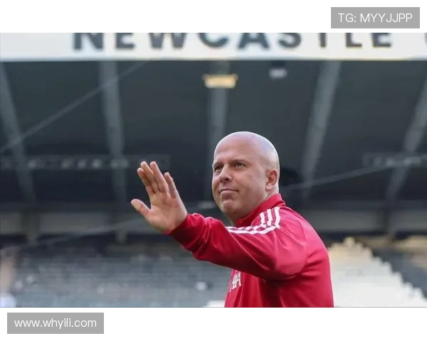 利物浦夏窗瞄准边路补强 迪奥曼德邓弗里斯成焦点