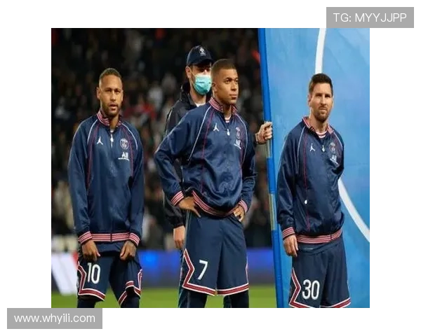 凯恩迪亚斯奥利塞成就单赛季百球三人组